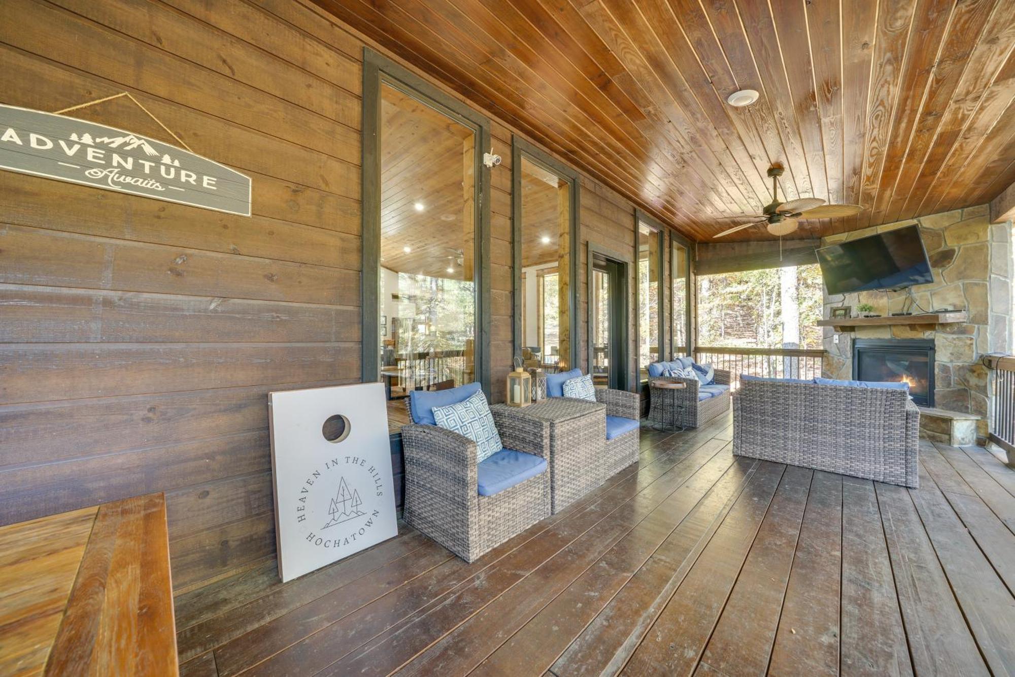 Broken Bow Family Cabin With Fireplace And Hot Tub! エクステリア 写真